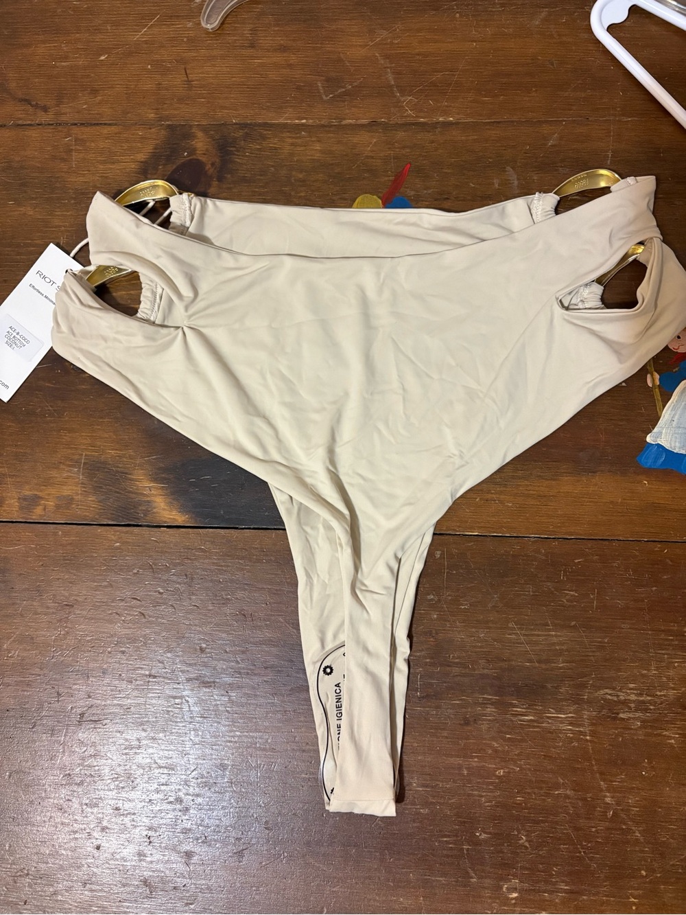 NWT Riot Swim Beige Swim bottom
Gold Ring Details size large - Picture 3 of 5
